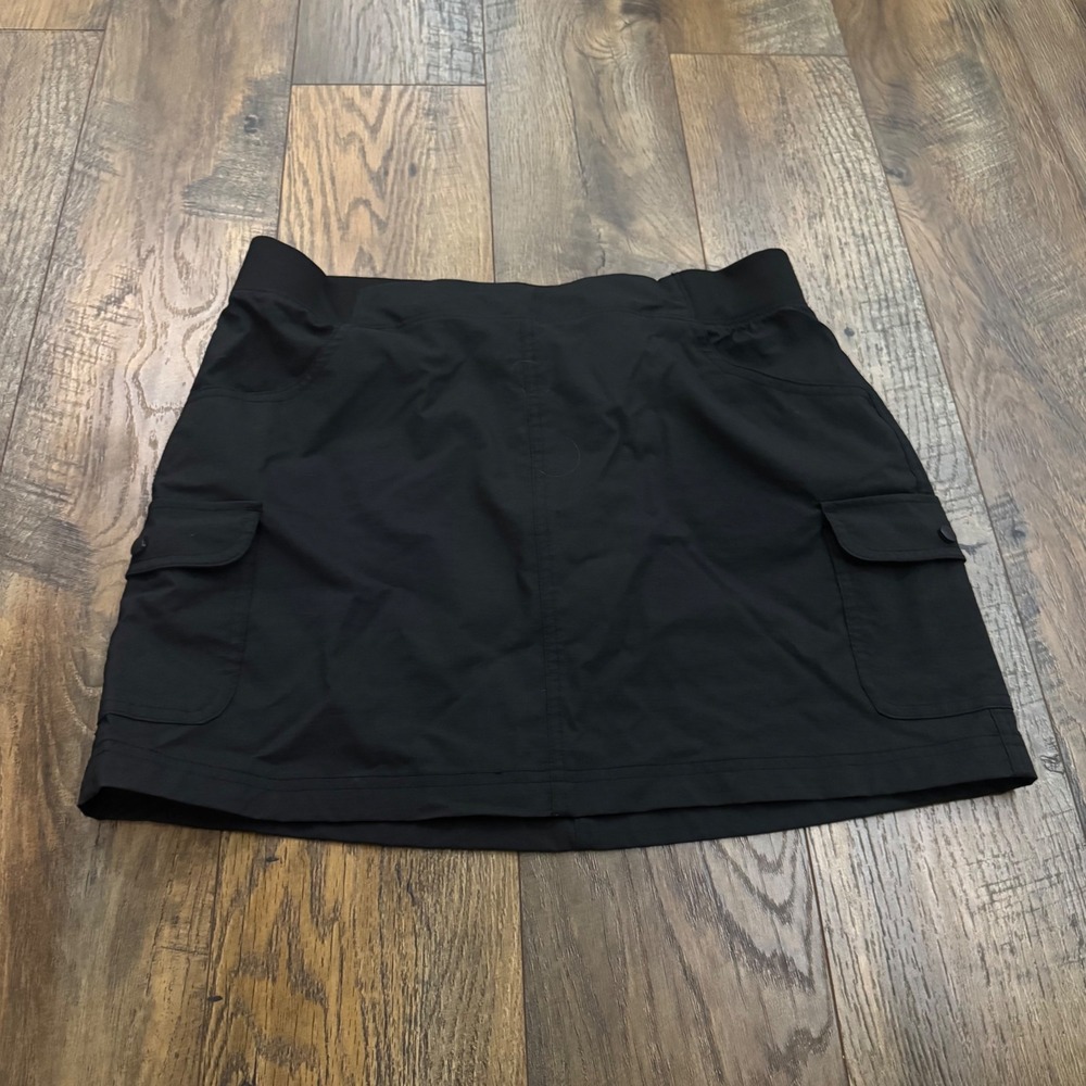 Eddie Bauer Travex Black Cargo Skort Womens M Hiking Travel Activewear Gorpcore